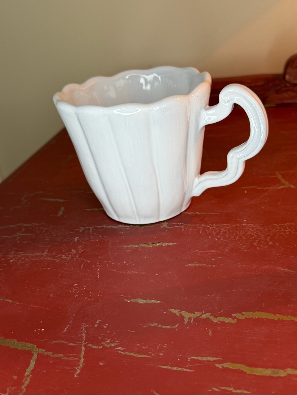 Vietri Glossy White Scalloped-Edge Ceramic Mug with Curved Handle